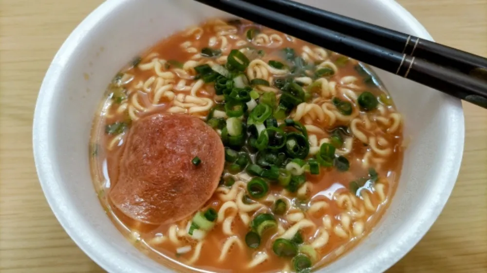 カップラーメンみそ味